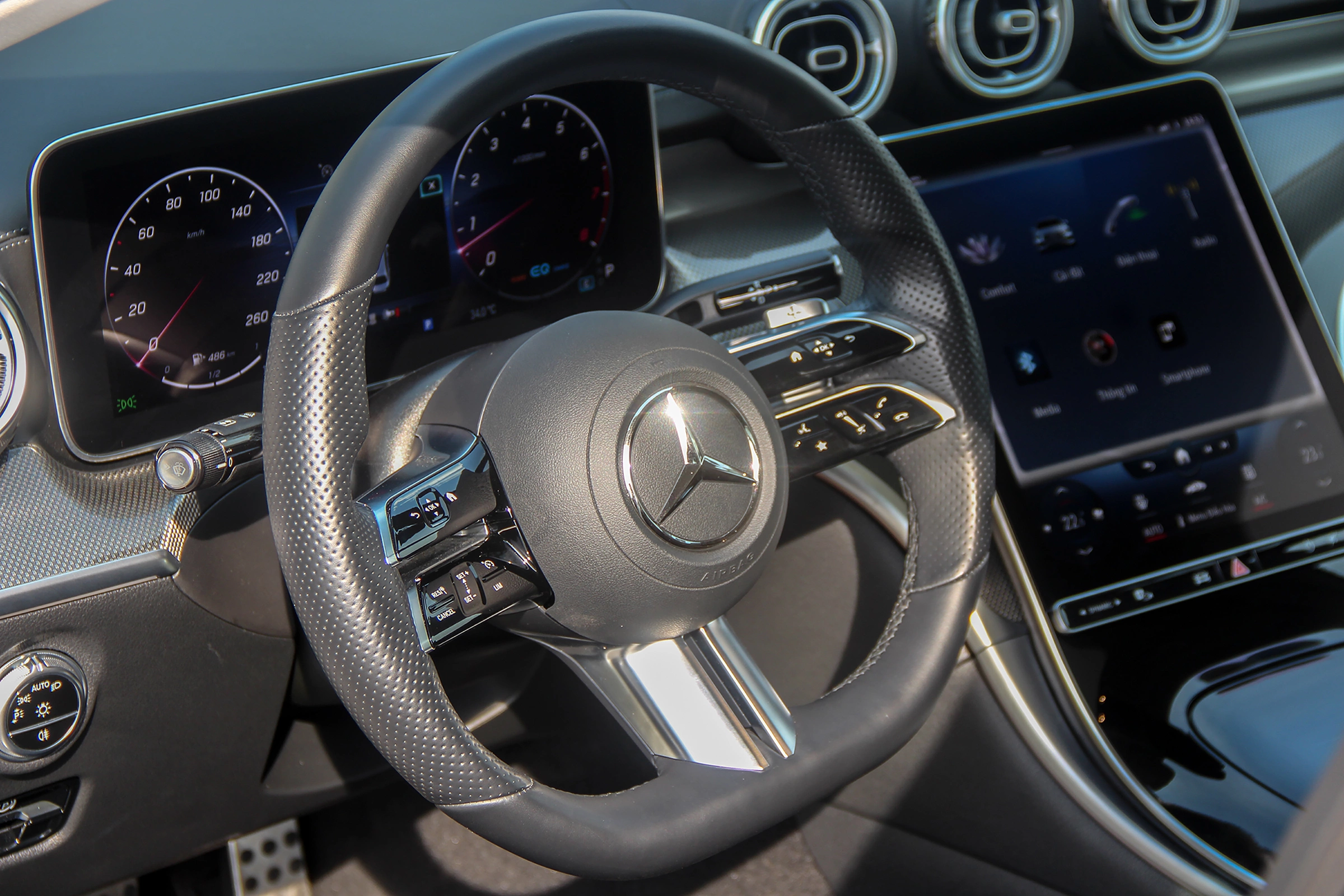 Xe Mercedes C-Class 2022