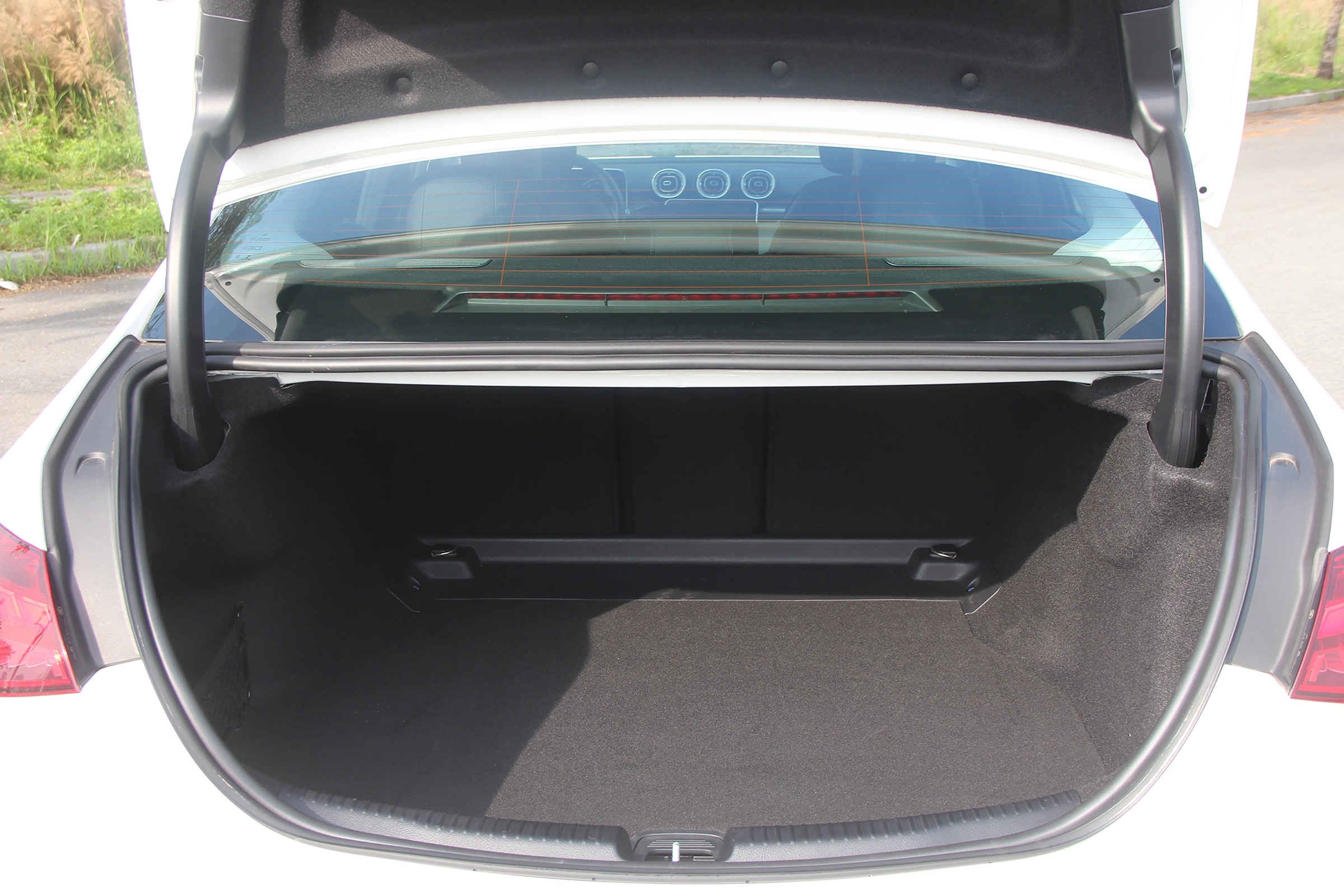 Xe Mercedes C-Class 2022